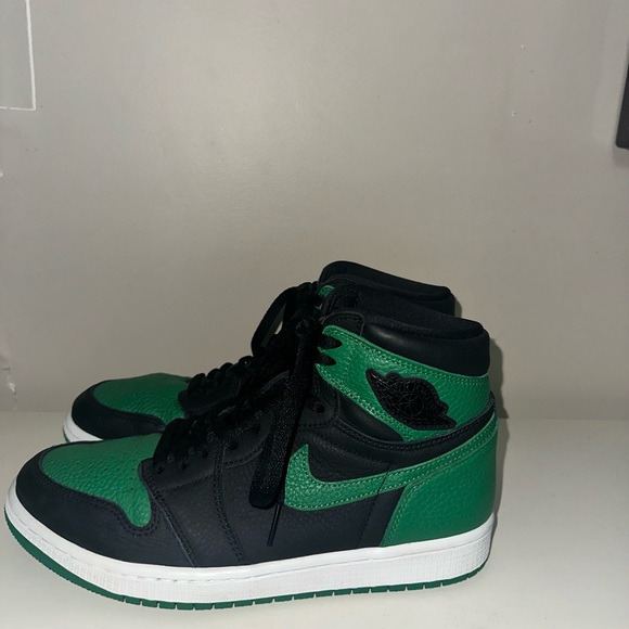 Jordan Other - Jordan 1 Pine greens